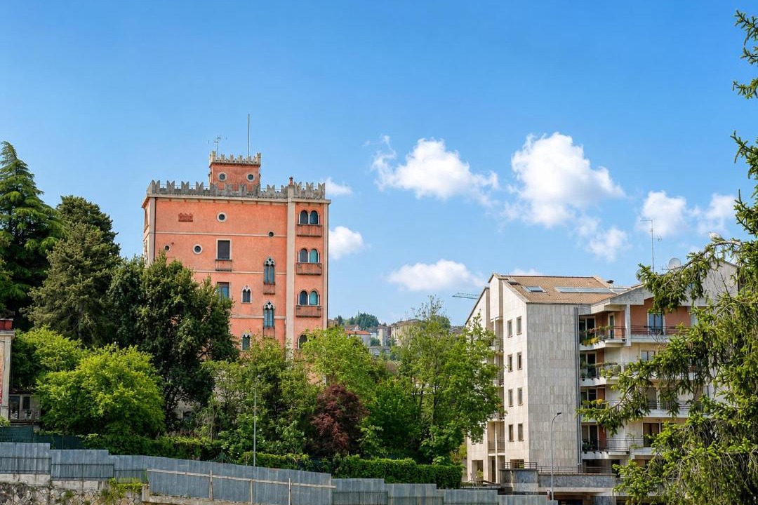 Photo of Buildings in Murat Town