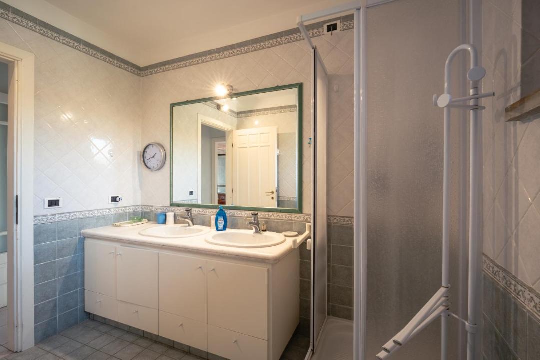 Photo of Bathroom in Lido