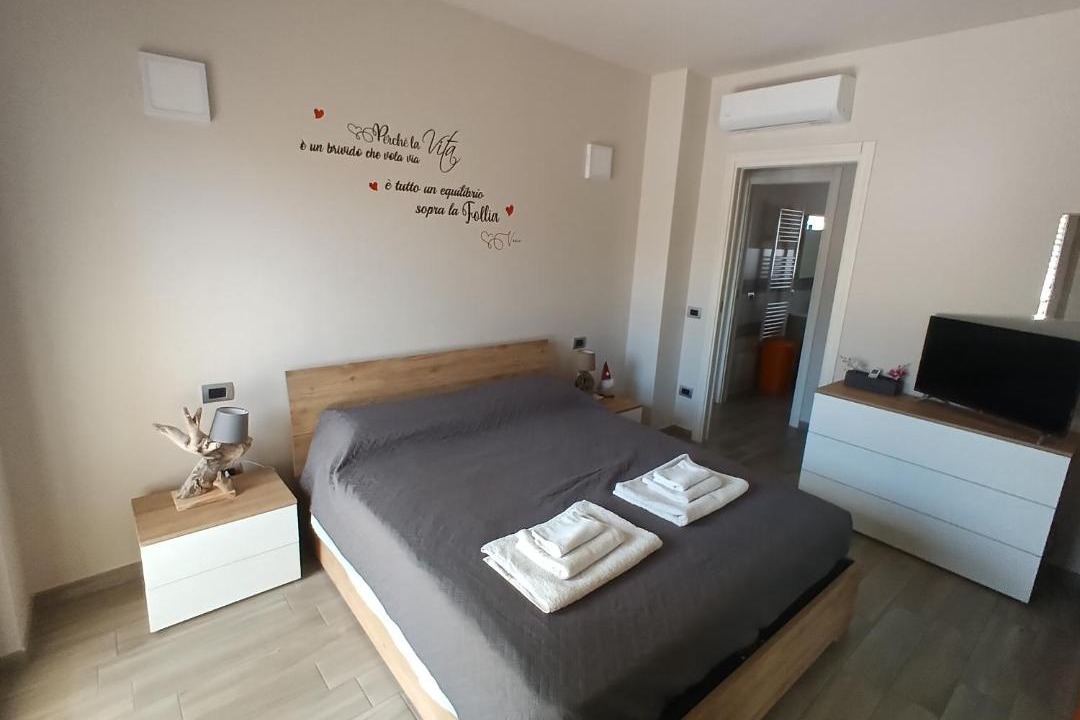 Photo of Bedroom in Marina di Montenero