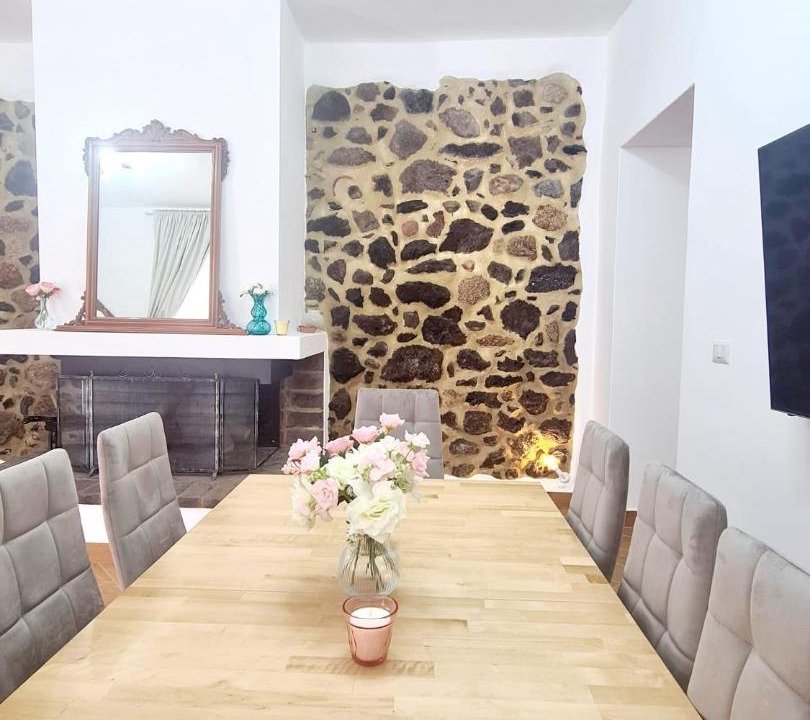 Photo of Livingroom in Onifai