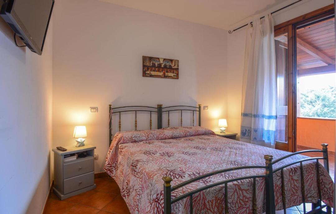 Photo of Bedroom in Eden Beach