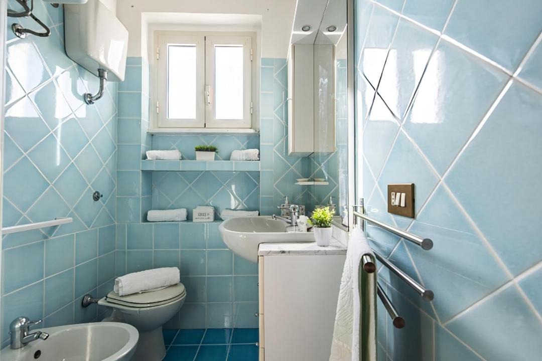 Photo of Bathroom in Lido