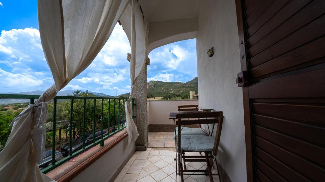 Photo of Patio Balcony in Case Peschiera-Lu Fraili