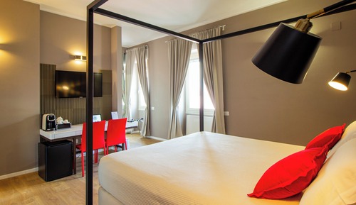 Deluxe Room (King Relax)