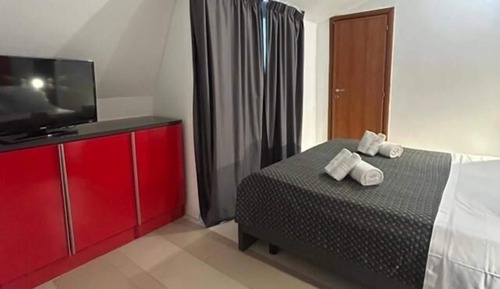 Basic Apartment, Balcony