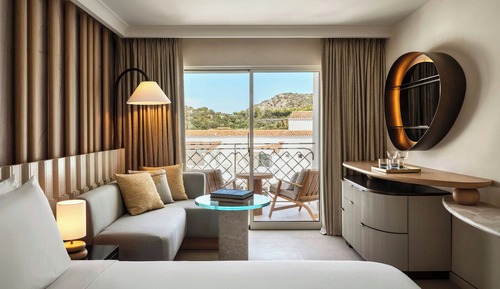 Premier Room, 1 King Bed, Balcony