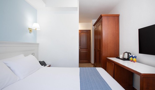 Economy Room, 1 Queen Bed, Non Smoking