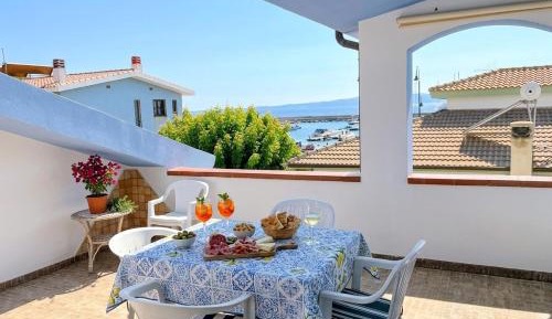 Two-Bedroom Apartment with Terrace and Sea View