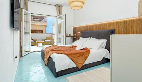 Two-Bedroom Deluxe Apartment with Ocean View