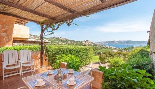 Studio Apartment with Sea View