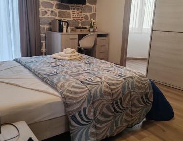 Quadruple Room with Terrace