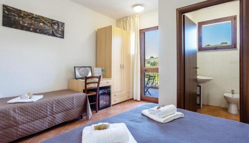 Triple Room with Private Bathroom
