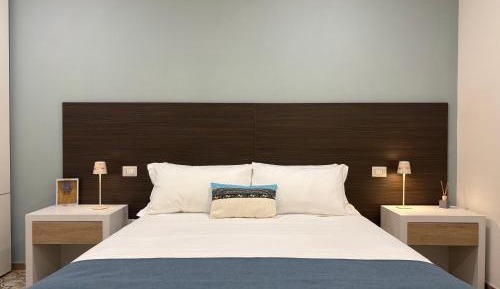 Deluxe Double Room (2 Adults + 1 Child)