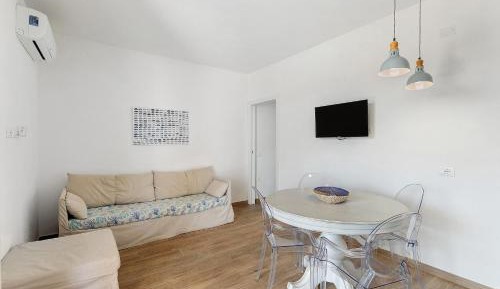 Two-Bedroom Deluxe Apartment with Ocean View