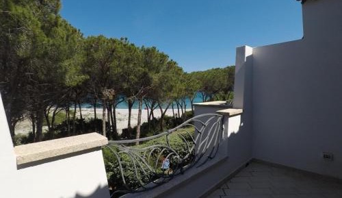 Two-Bedroom Deluxe Apartment with Ocean View