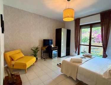 Superior Triple Room with Balcony