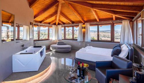 Junior Suite with Pool View