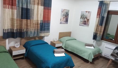 Triple Room with Private Bathroom
