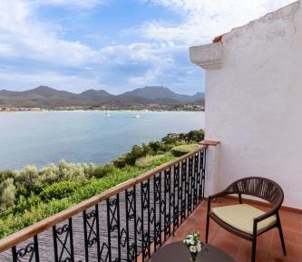 Junior Suite with Sea View (4 Adults)