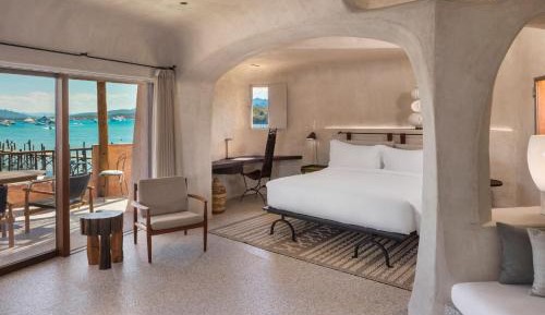 Design Suite, king bed, sea view, terrace, original wing