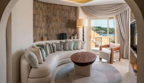Harrods Suite, 3 king bed, sea view, terrace, plunge pool