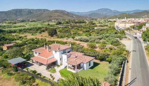 Three-Bedroom Vacation Home 