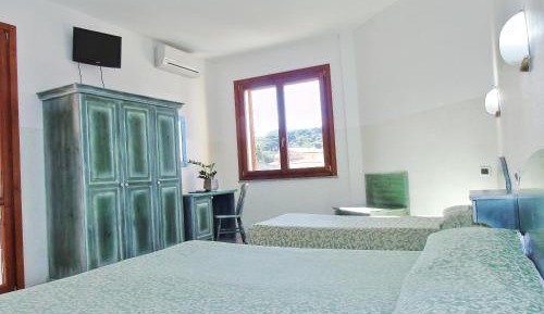 Quadruple Room with Balcony
