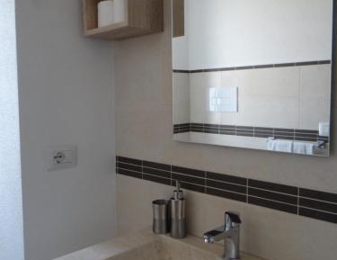 Deluxe Double Room (2 Adults + 1 Child)