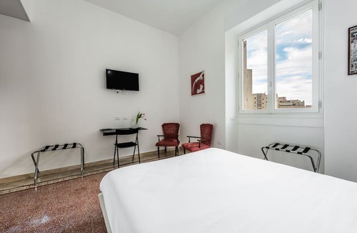 Cagliari Bed & Breakfast | AL DIO BES