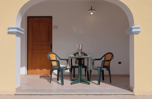 Sos Alinos Apartment | Idyllic Residence Cala Viola 1 Bedroom Apartment B3 Sleeps 3 Persons