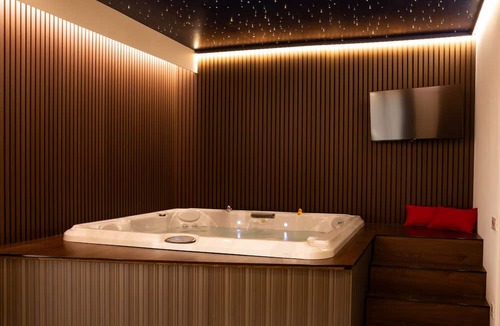 Gonnosfanadiga House | L'Oleandro Room's - Suite & Spa