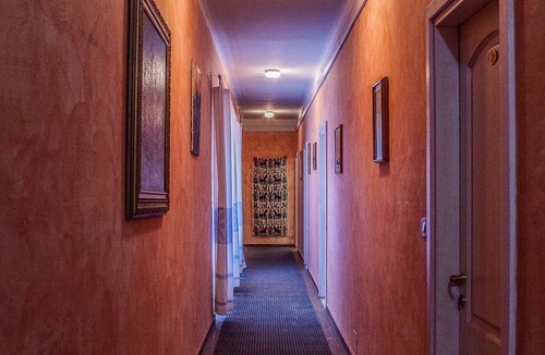 San Teodoro City Centre Hotel | Hotel Sandalyon