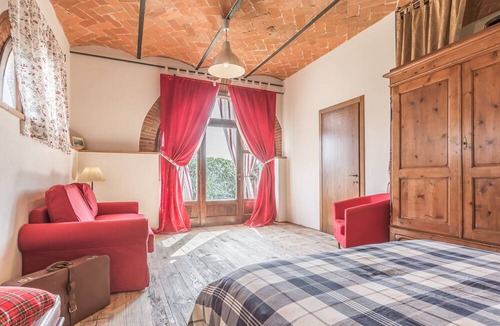 San Giovanni Valdarno Villa | Fienile da Primo - stunning Tuscan villa with private swimming pool