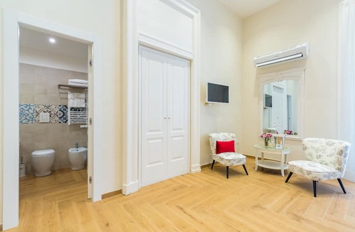 Naples Bed & Breakfast | La Gatta Cenerentola Rooms