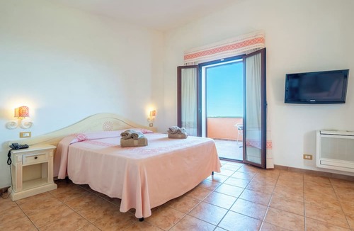 Santa Maria Coghinas Hotel | Montiruju Hotel