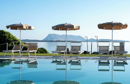 San Teodoro City Centre Hotel | Amasea Resort