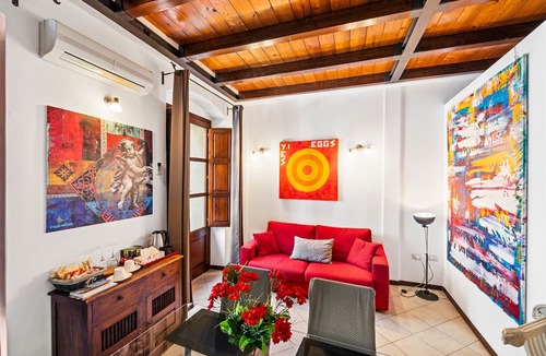 Marina District Apartment | Holiday Apartment ‘Sardinia Gem House’ with Sea View, Wi-Fi, A/C & Balcony