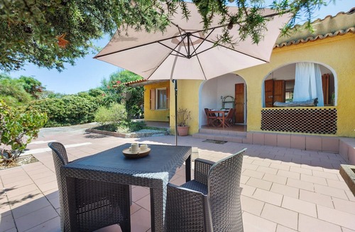Eden Beach Villa | Villa 'Giardino Sul Mare' with Sea View, Private Terrace and Wi-Fi