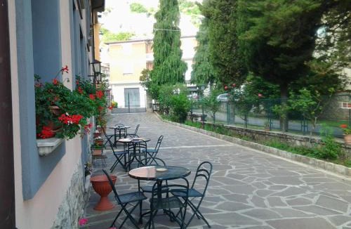 Roccamandolfi Hotel | Casale Maginulfo