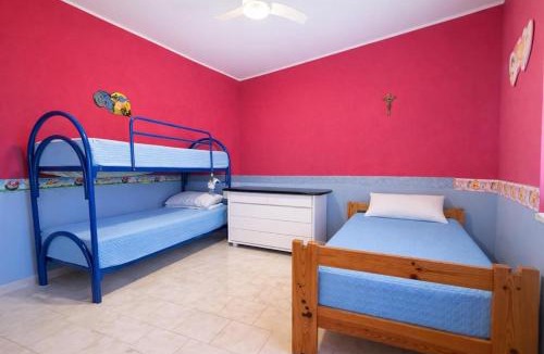 Mondragone Apartment | Private house with patio - 5 min from the sea - Garage