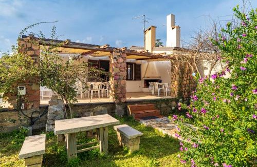 Torre di Bari House | La Villetta di Sa Marina