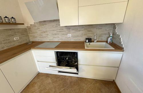 Carbonia House | Casa via veneto