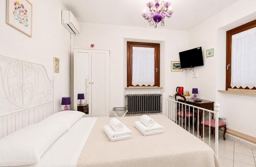 Senigallia Bed & Breakfast | B&B la Viola - a due passi dal mare, centro storico e stazione