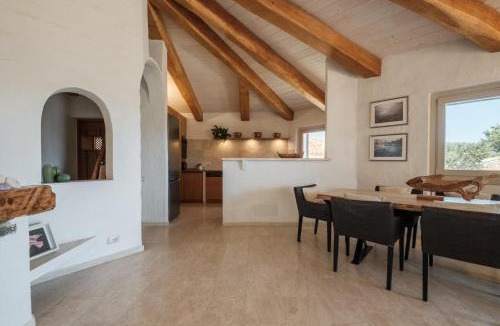 Villaggio Piras Villa | Discesa a mare - Lussuosa Villa a 180 sul Mare