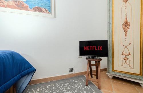 Monti Apartment | MonArt Rooms Alpha and Omega - Rooftop & Privacy