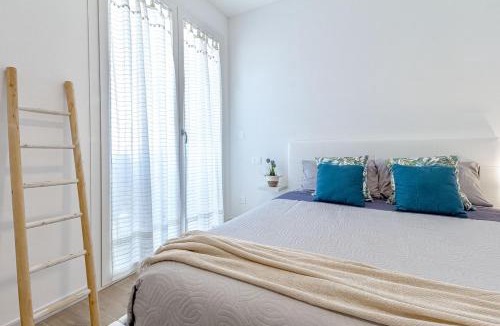 La Taulera Apartment | NURAS - Jardì Blanc garden view