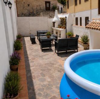 Onifai House | AT GINEVRA's HOME