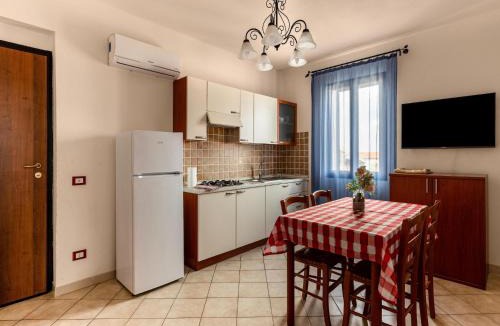 La Ciaccia Apartment | 150 meters from the sea, 2 swimming pools