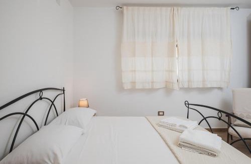 Porto Torres House | Little Marinella - Casa vacanze a Porto Torres con parcheggio privato
