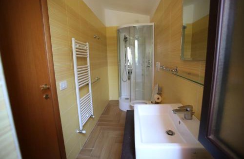 Chiesiola House | Charming House in Vieste with Shared Pool and Terrace